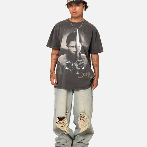 Culture King Goat Crew X Dune 2 Syfy Chani (Zendaya) Heavyweight Graphic T-Shirt - Picture 8 of 10